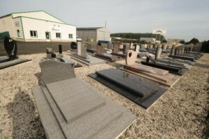 monuments funeraires