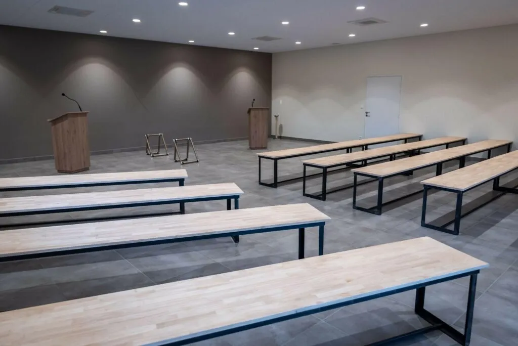 Grande salle d'hommage et de cérémonie funéraire